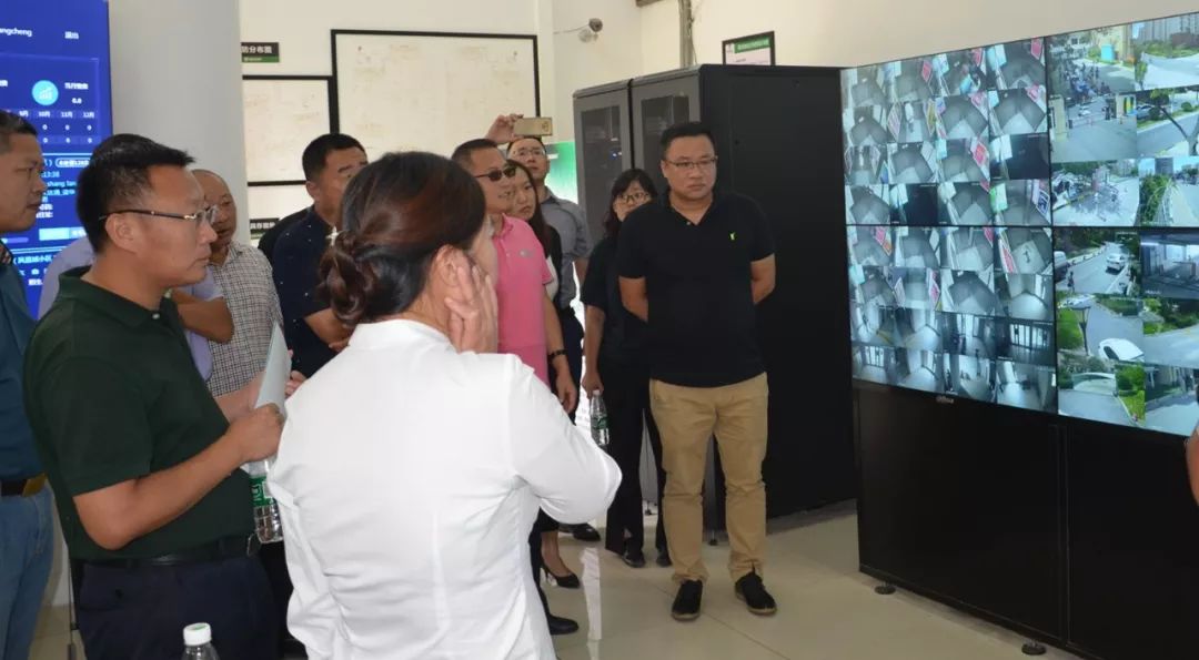 薛家島街道辦黨工委副書記尚達江一行參觀考察新時代物業智慧物管