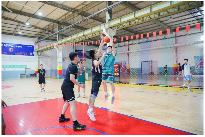 文達通股份“WIN籃球俱樂部”與青島西海岸新區中心醫院籃球隊友誼賽圓滿舉辦 文達通股份“WIN籃球俱樂部”與青島西海岸新區中心醫院籃球隊友誼賽圓滿舉辦