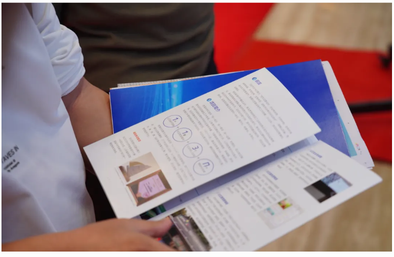 “機”聚新動能 “智”創(chuàng)新未來丨文達通無人清掃機器人亮相2025青島市具身智能機器人生態(tài)發(fā)展大會 “機”聚新動能 “智”創(chuàng)新未來丨文達通無人清掃機器人亮相2025青島市具身智能機器人生態(tài)發(fā)展大會